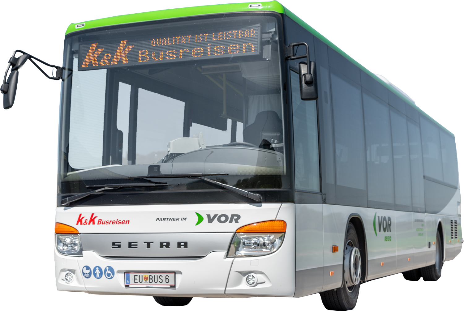Ein moderner Setra Stadtbus mit den Logos von K&K Busreisen und VOR auf der Front und den Seiten.